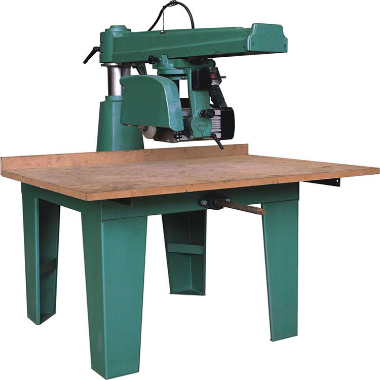 木工机械手拉锯 从传统吊拉锯到现代锯床的技艺演进